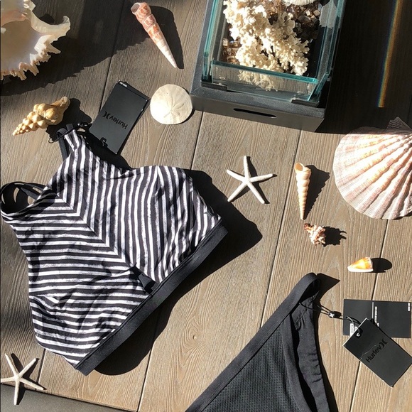 ☀️🌵HURLEY☀️🌵 - Picture 2 of 6